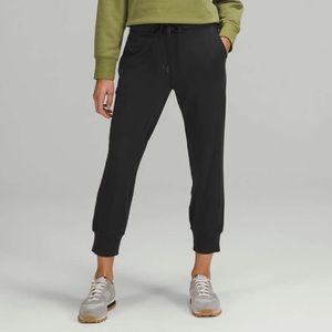 Lululemon size 6 ready to rule crop